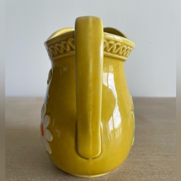 ***SOLD***Japanese Majolica Yellow Pitcher and Saucer - Picture 4 of 12